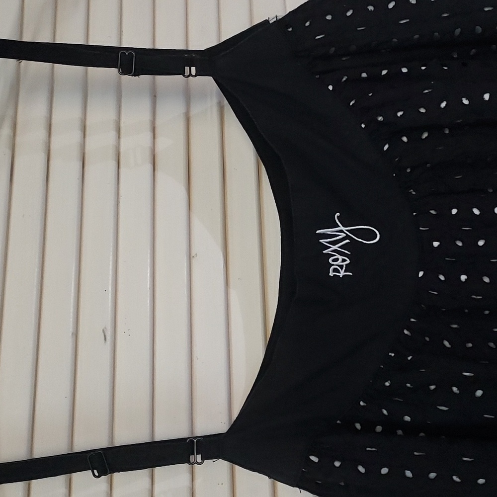 Cute Roxy sundress size large this dress has a liner underneath the black part - Picture 5 of 11
